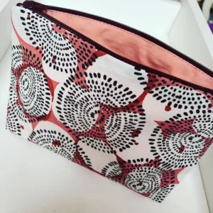 trousse de toillette motif rose